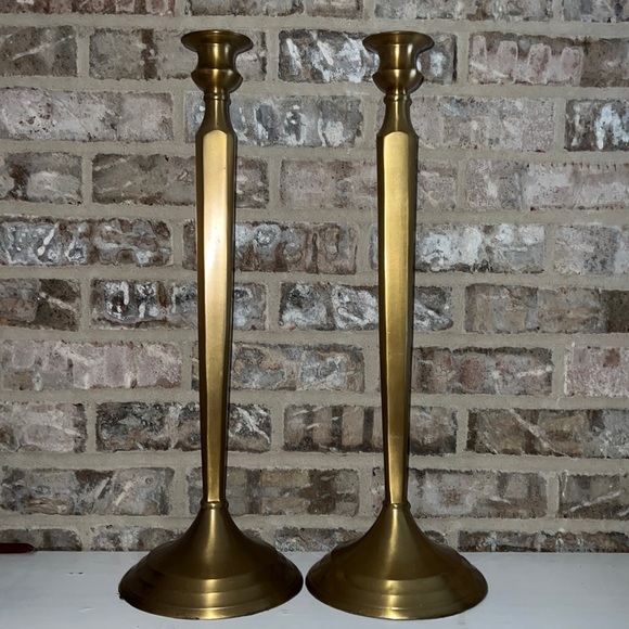 2004 marshall fields taper candle holders